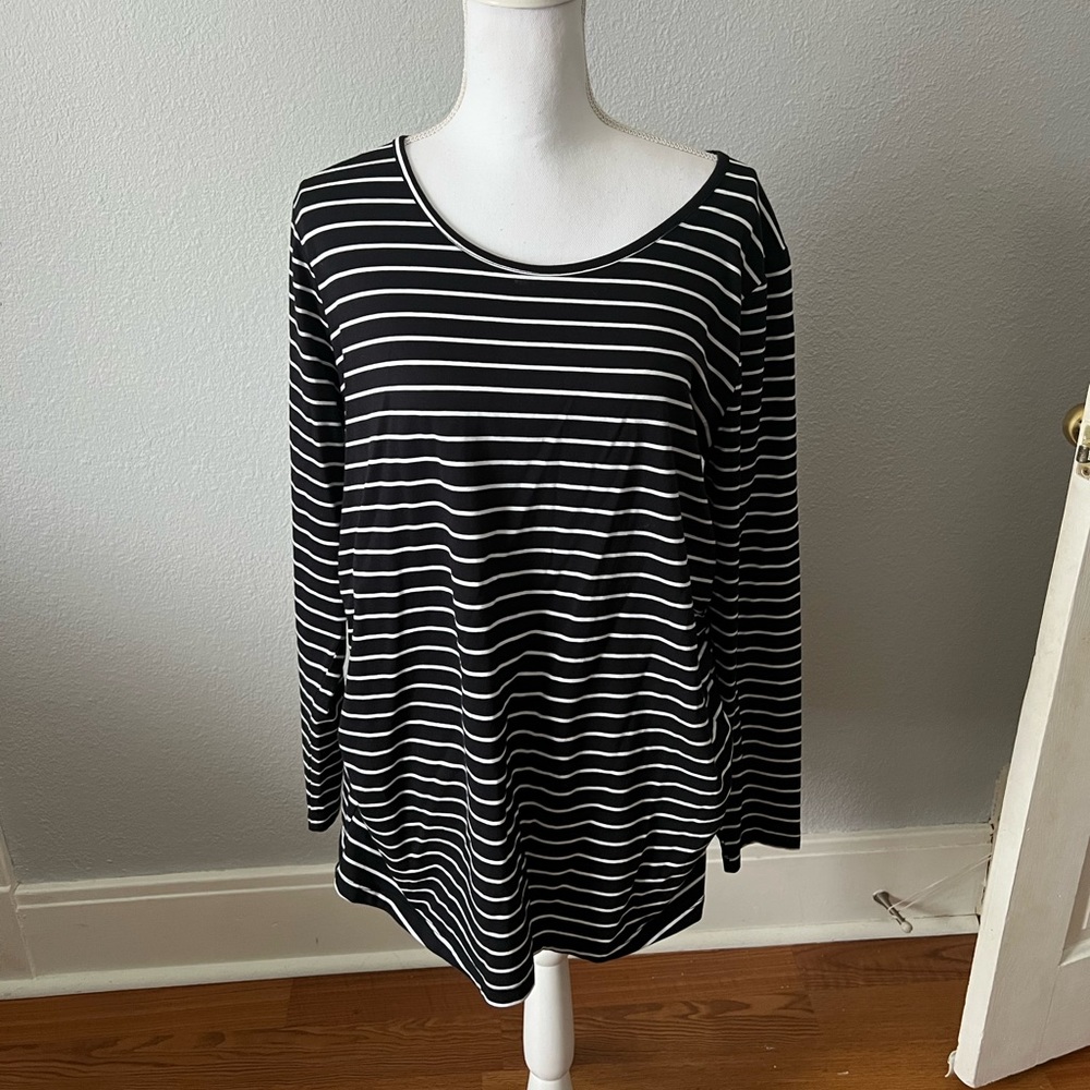 Belle Sky Maternity Black and White Long Sleeve Maternity Shirt